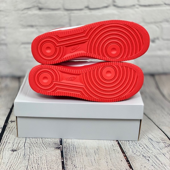 Nike Air Force 1 Low "White Red Sole" - Picture 7 of 9
